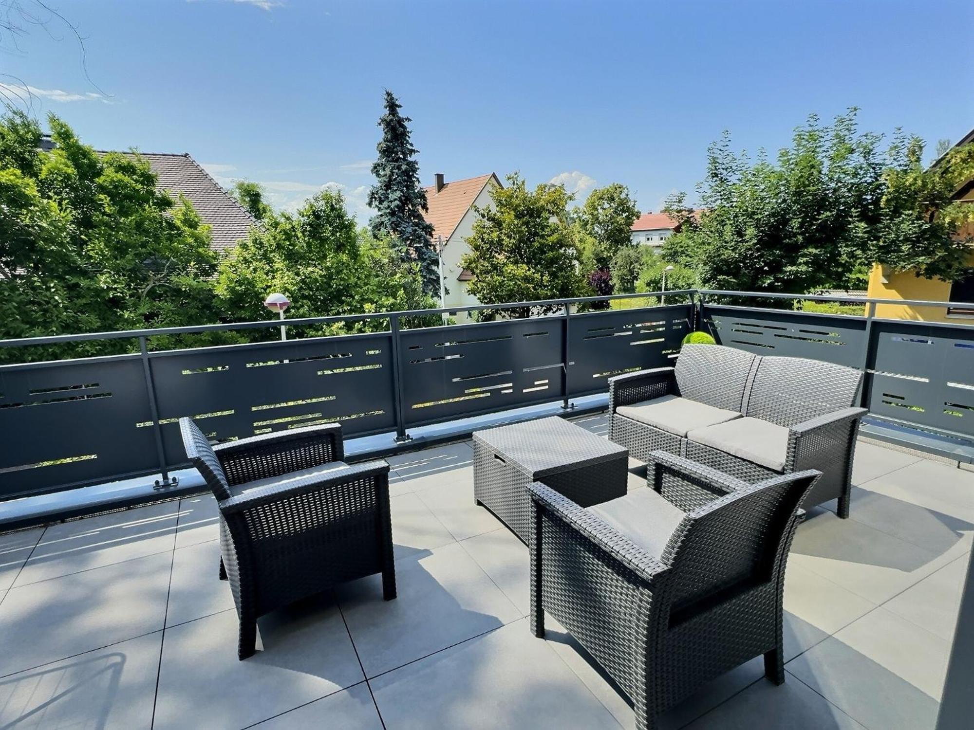 Appartement Alsace Neuf Garage, Parking Et Terrasse Colmar Buitenkant foto